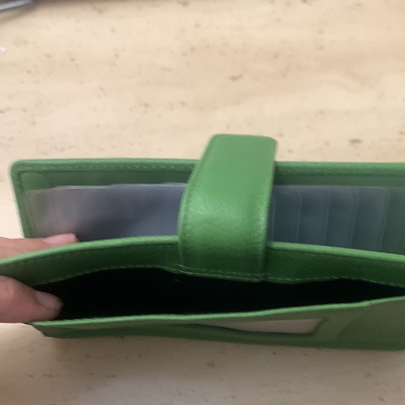 Vintage Genuine Leather Checkbook Wallet - Picture 4 of 9